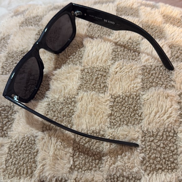 Kurt Geiger Sun Glassses - Picture 5 of 7